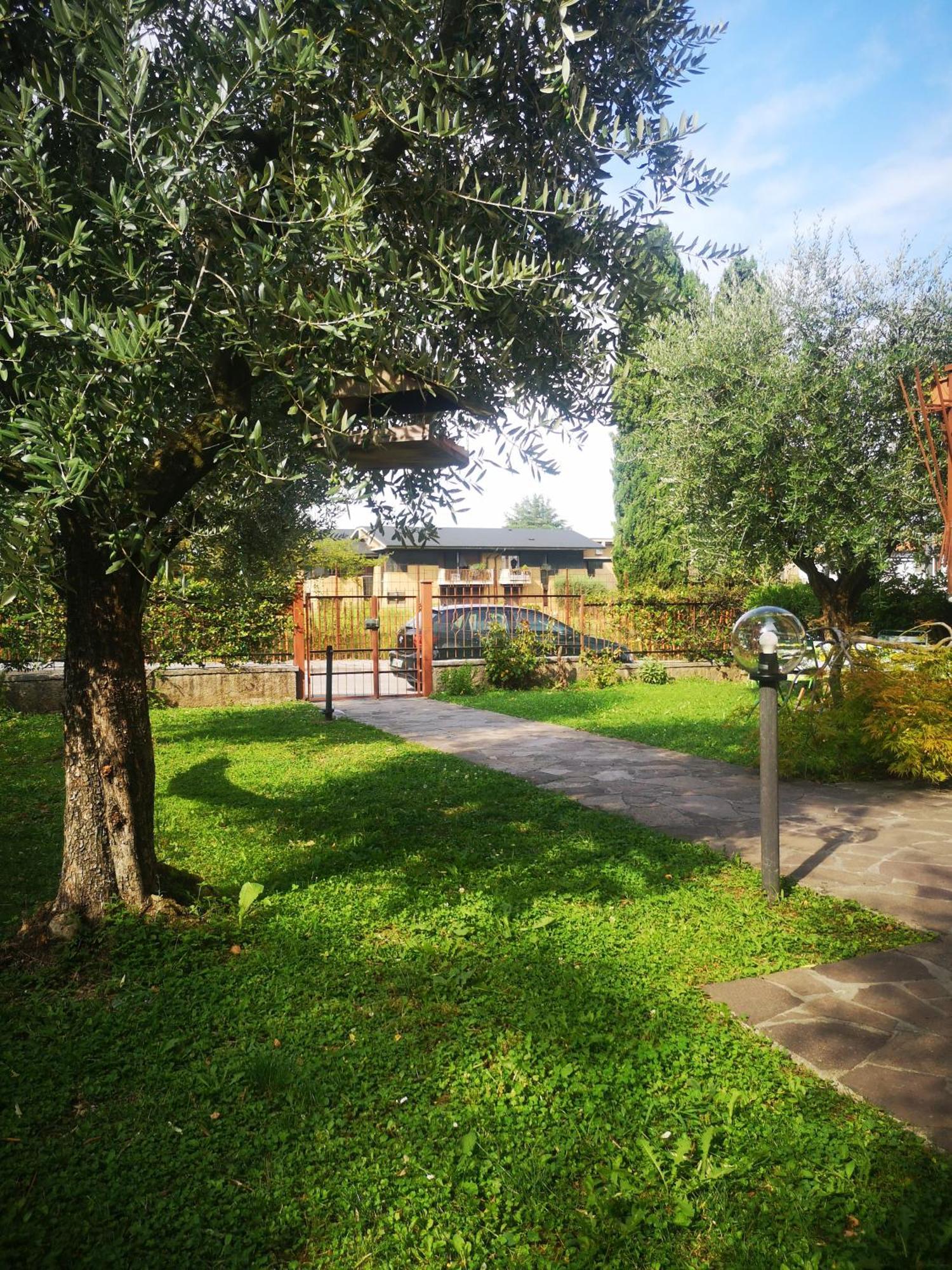 Apartament Ai Quattro Ulivi Peschiera del Garda Zewnętrze zdjęcie